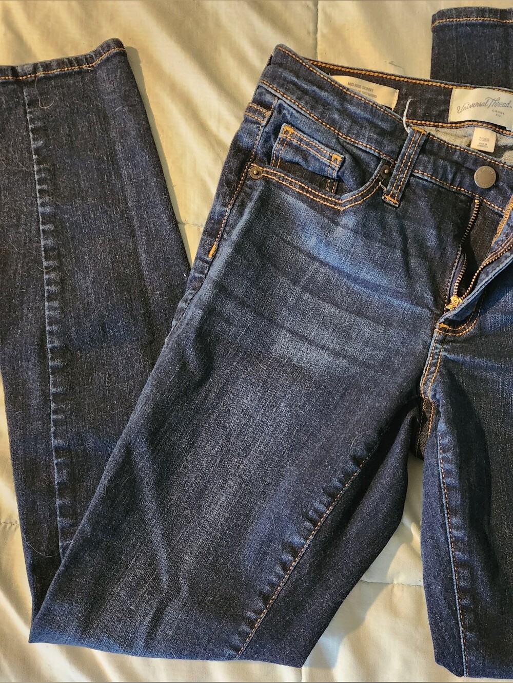 Universal Thread Deep Indigo Women’s Skinny Jeans